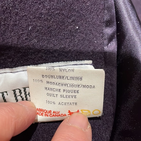 Vintage Holt Renfrew quilted violet and purple coat. - Picture 6 of 7